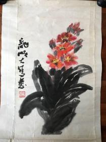 姚龙顺 1952年出生于上海市，六十年代末参军，并在解放军艺术学院学习。后在部队文工团从事多年舞美工作。
近四十年的美术创作工作，使生活阅历丰富，勤奋好学的他，在艺术上卓有建树，并独到之处随处可见。其作品从书法到绘画；从西画到国画；从传统到现在；从工笔到写意；无论水墨、色彩；诗、书、画、印无一不涉及。这在当代画坛应属少见。