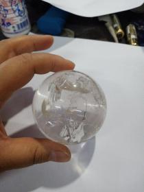 大的纯天然水晶球，有绺裂，保真正品，售出不退。