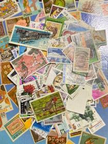 外国邮票及港澳台信销票，付邮挂费6元。下单付款前改运费