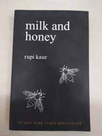 milk and honey 【英文原版，插图丰富，品相佳】