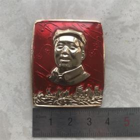 红色纪念收藏**时期毛主席像章包老物件正品中号百万雄师过大江