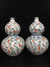 清青花斗彩蝙蝠纹葫芦瓶一对