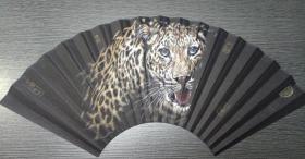 原创精品扇面：《豹子》纯手绘，题材佳，附赠竹雕古龙扇坠1件