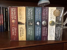 A Game of Thrones：The Story Continues: The Complete Box Set of All 7 Books