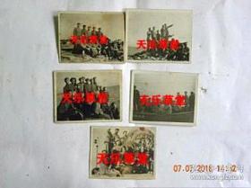 1949年11月山西太原兵工技术人员及其它造船技术人员在天津市溏沽码头测试建造舢板船.准备解放台湾岛珍贵照片【5张一套】1949年11月