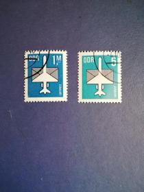 外国邮票   民主德国邮票  航空邮票 飞机信封 2枚
（信销票）