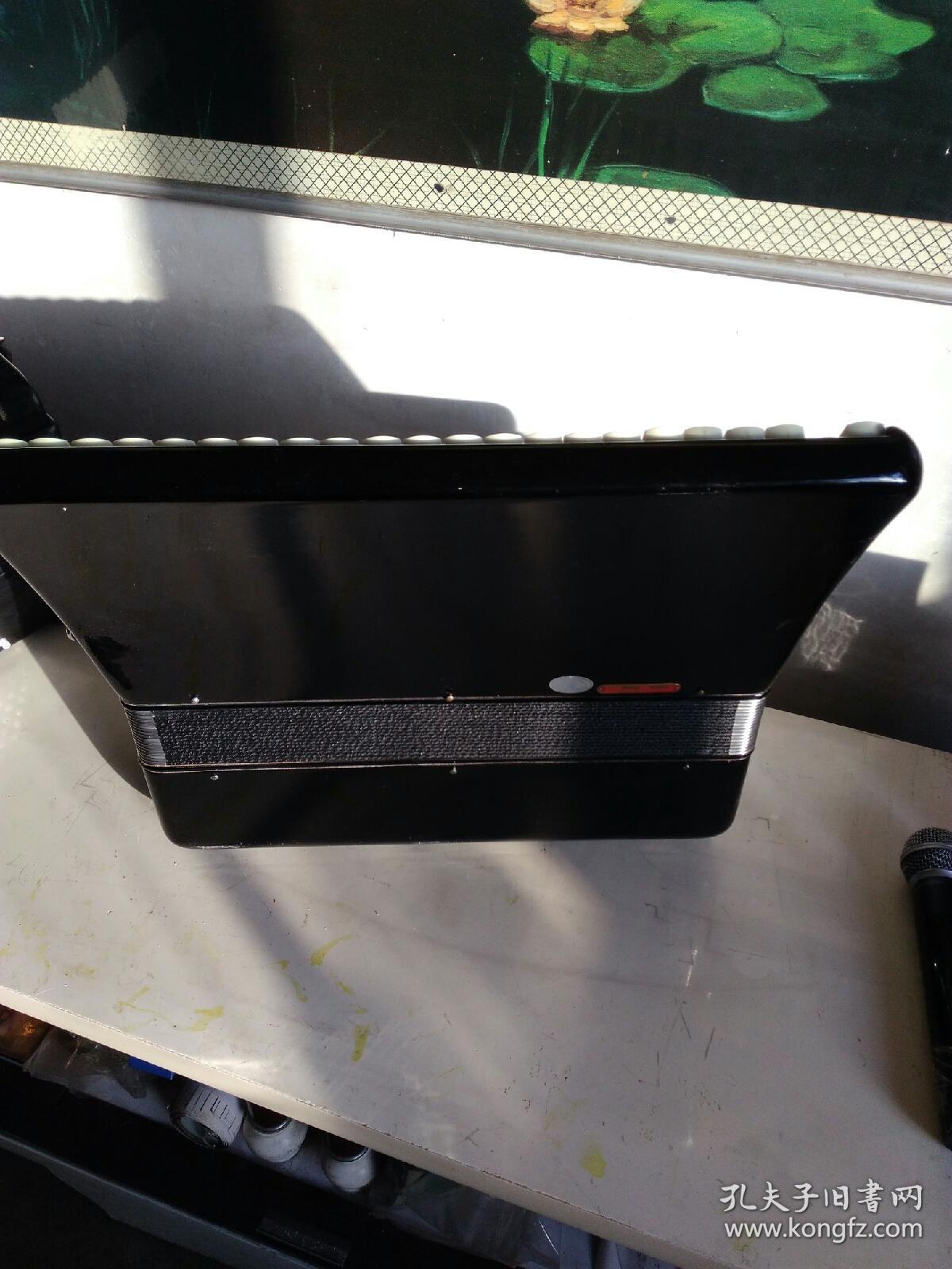 鸚鹉牌96贝斯37鍵手风琴