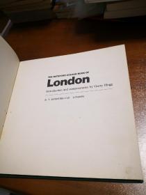 The Batsford Colour Book of  London  （1971年出版，伦敦 摄影画册）