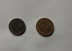 马来西亚币-10和20元面值各一枚