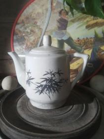七八十年代釉下竹瓷茶壶