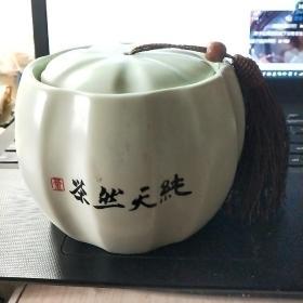 茶叶罐（瓷器）/瓷