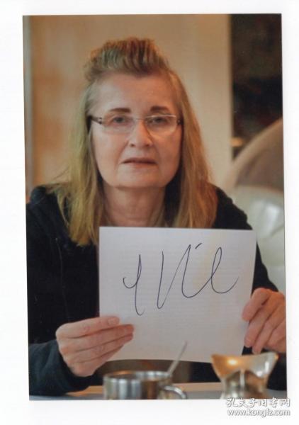 诺贝尔文学奖得主 奥地利著名女作家 埃尔弗里德·耶利内克 Elfriede Jelinek 亲笔签名照