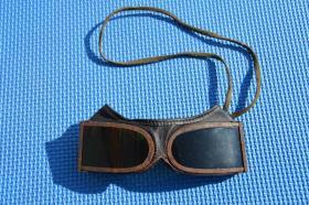 几十年前的 折叠式 老风镜 老眼镜 老物件摆设