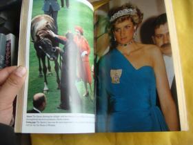 THE WEALTH OF THE WINDSORS <温莎王朝的财富>>英文原版插图本 大32开