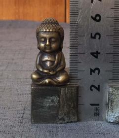 实心小铜佛