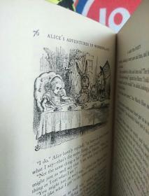 the complete works of lewis Carroll 顶端刷蓝
lewis Carroll文集包括爱丽丝梦游仙境等