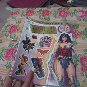 平装贴纸 Ultimate Sticker Collection: DC Comics Wonder Woman终极贴纸系列：DC漫画奇迹女郎