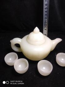 和田玉水壶带个杯子