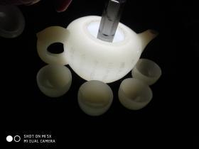 和田玉水壶带个杯子