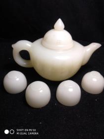 和田玉水壶带个杯子