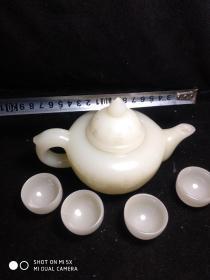 和田玉水壶带个杯子