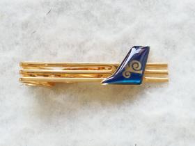 约上世纪九十年代全新中国通用航空公司Logo领带夹