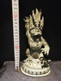 地狱主“降阎魔尊”，藏传佛像护法铜铸像，铸造细节完美大气，包浆浑厚，高23CM，重1139克，造型比较独特，未封底，详细见细图，低价结缘