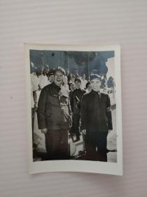 m26】毛主席与林彪 早期在天安门老照片一张 清晰尺寸8x6厘米