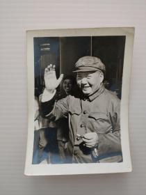m60】毛主席 早期老照片一张 清晰尺寸9.5x7.5厘米