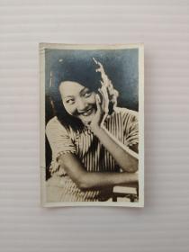 m37】民国美人 内地著名女演员—黎莉莉(1915-2005)  民国原版老照片一张   照片尺寸6.3x4厘米