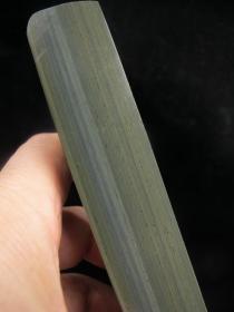 -收藏精品 少见广东千层纹天然水草冻石大章9515，够大，名贵品种，其珍贵性大家都知道，再带天然水草，超级漂亮，自己收藏的。产量少已绝产。手感质地佳，无裂，质地够好，稳定易保养，性稳定，精致！是送人的绝好礼物。
