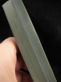 -收藏精品 少见广东千层纹天然水草冻石大章9515，够大，名贵品种，其珍贵性大家都知道，再带天然水草，超级漂亮，自己收藏的。产量少已绝产。手感质地佳，无裂，质地够好，稳定易保养，性稳定，精致！是送人的绝好礼物。