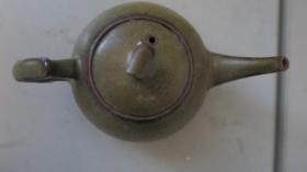 工艺品大师画家   韩美林制作  茶壶1个绿釉   壶盖有小口  尺寸10-17厘米
