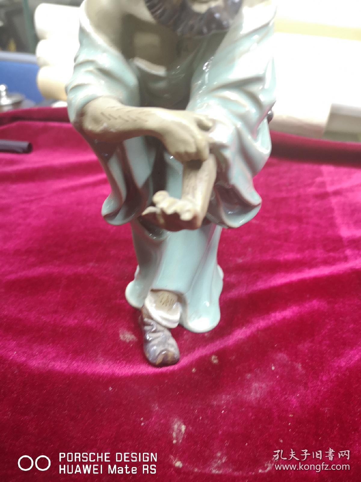 约六七十年代  石湾瓷器 钟馗人物雕塑一个 高20厘米有破损
