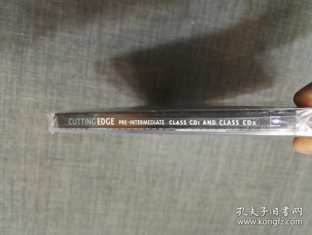 全新未拆  CUTTING   EDGE朗文教材  PRE-INTERMEDIATE  初中级    2CD