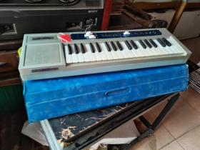 上海敦煌牌老电子琴，原箱品好，60厘米的