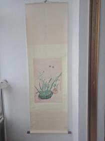 【名家国画，手工精裱立轴】喻慧，江苏省铜山县人，1960年生于南京。现为中国美术家协会会员 ，国家一级美术师、江苏省国画院副院长、中国工笔画学会副会长、中国国家画院研究员、南京大学艺术研究院特聘教授。品如图，买家自鉴